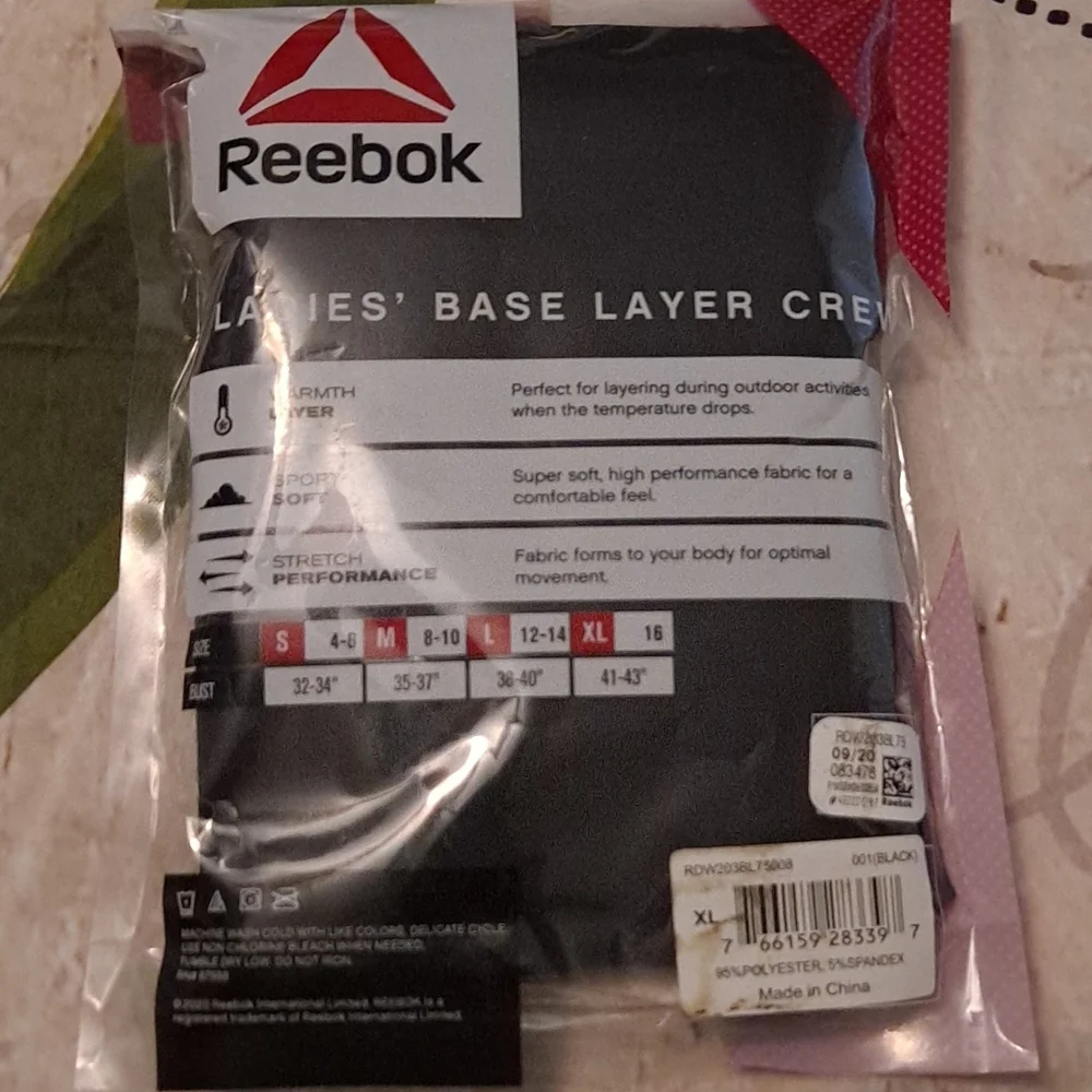 2pc Reebok Soft performance warmth layer set - Picture 2 of 3